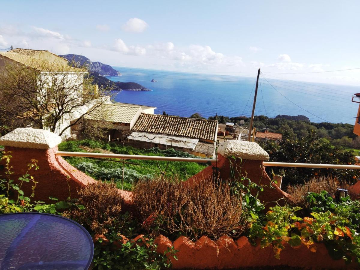 Traditional Panoramic Sea View House Lákones エクステリア 写真