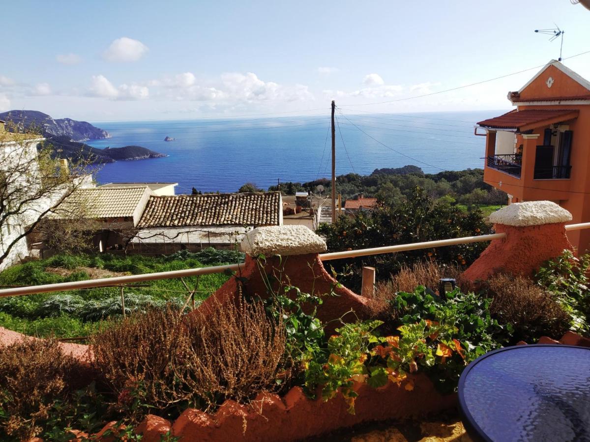 Traditional Panoramic Sea View House Lákones エクステリア 写真