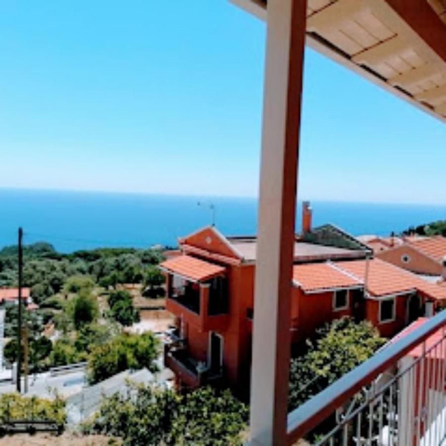 Traditional Panoramic Sea View House Lákones エクステリア 写真