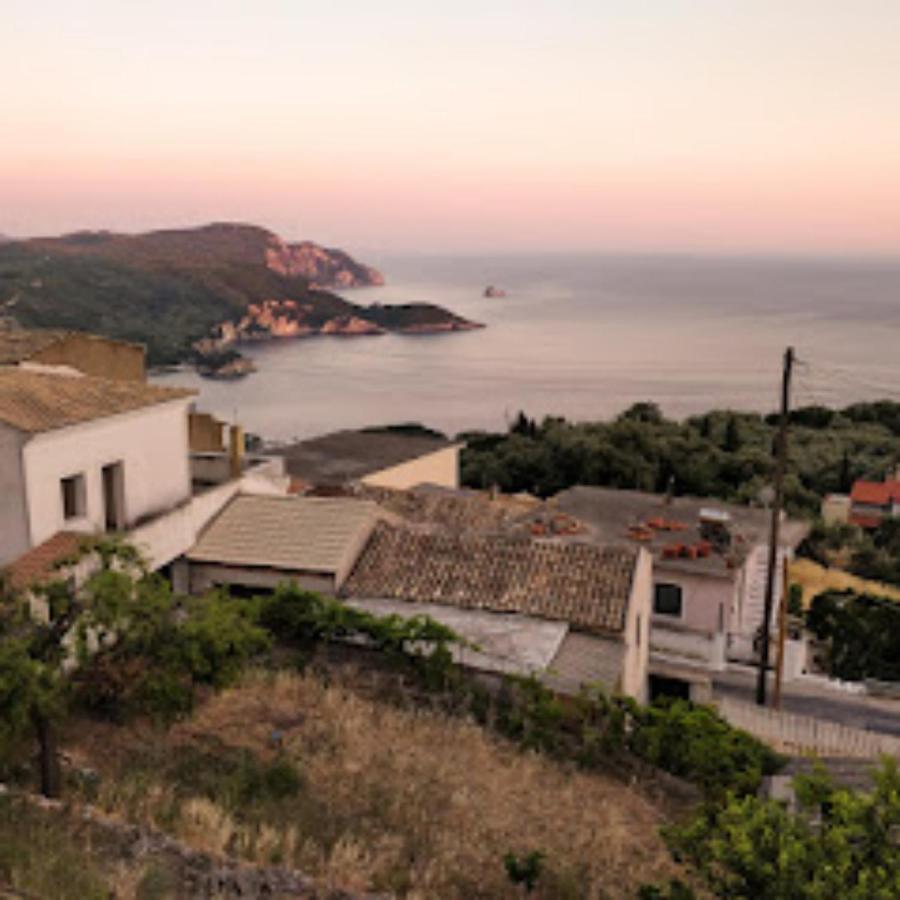 Traditional Panoramic Sea View House Lákones エクステリア 写真